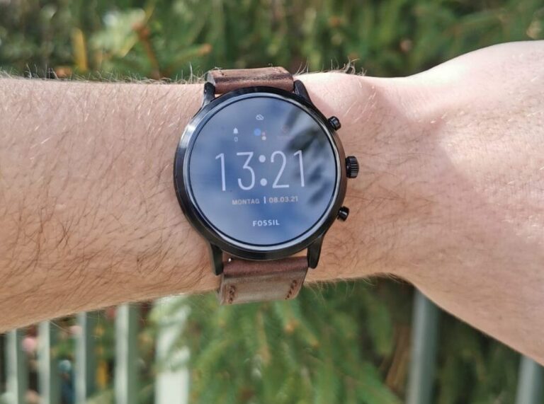 Read more about the article Fossil Smartwatch Generation 5  – Die beste WearOS Smartwatch?